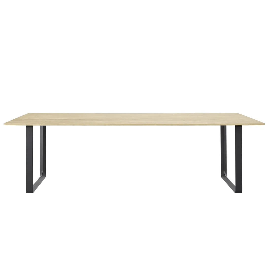70/70 Table 255 x 108