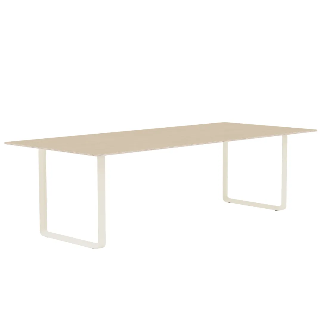 70/70 Table 255 x 108