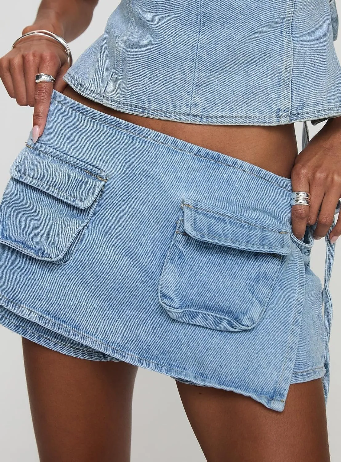 Faretumiya Women Denim Skort Low Rise Bodycon Jean Cargo Shorts Skirt Pull On Asymmetrical Skort Pocketed Wrap Skirt Shorts