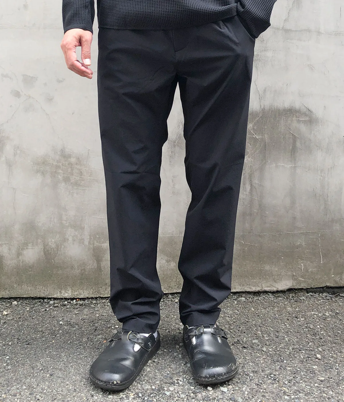 Goldwin/SLIM STRETCH COLOR PANTS (BLACK)