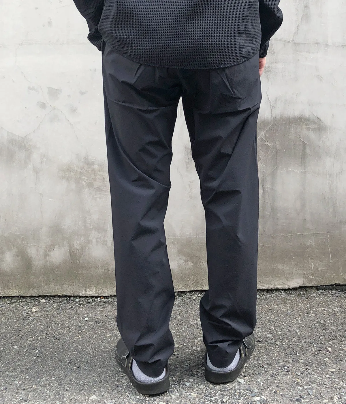 Goldwin/SLIM STRETCH COLOR PANTS (BLACK)