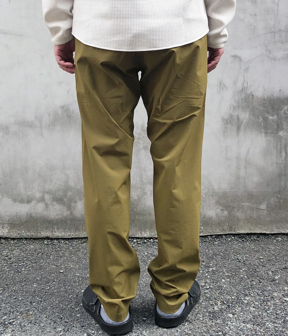 Goldwin/SLIM STRETCH COLOR PANTS (GOLDEN OLIVE)